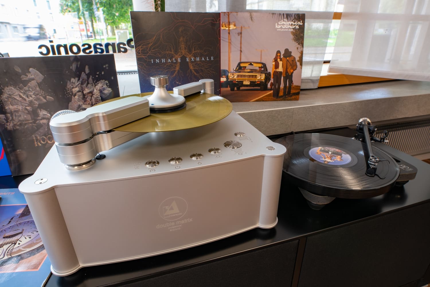 bowers wilkins px8 mclaren edition