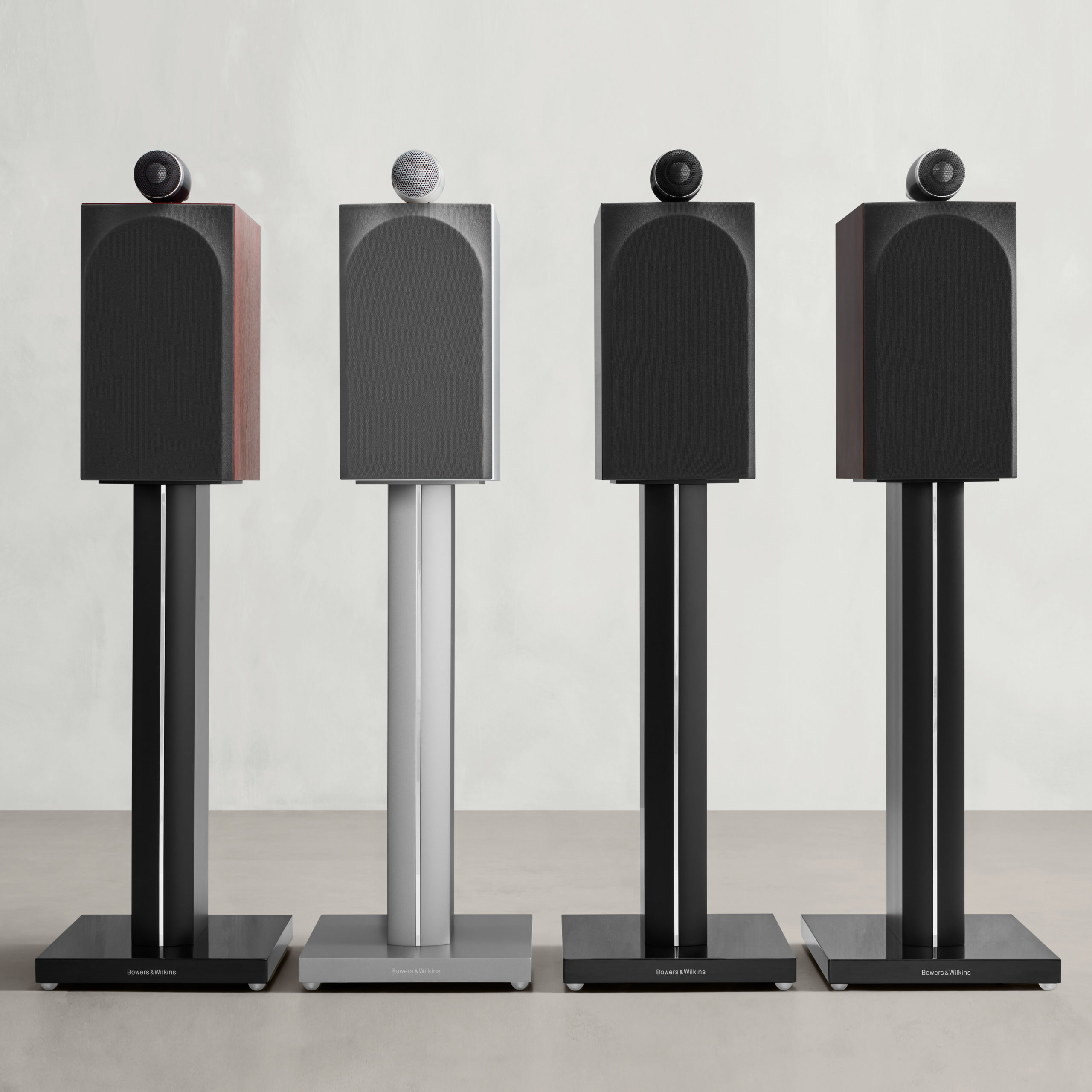 Low--B&W - 705 S3 Beauty - Finishes with Grilles 1x1