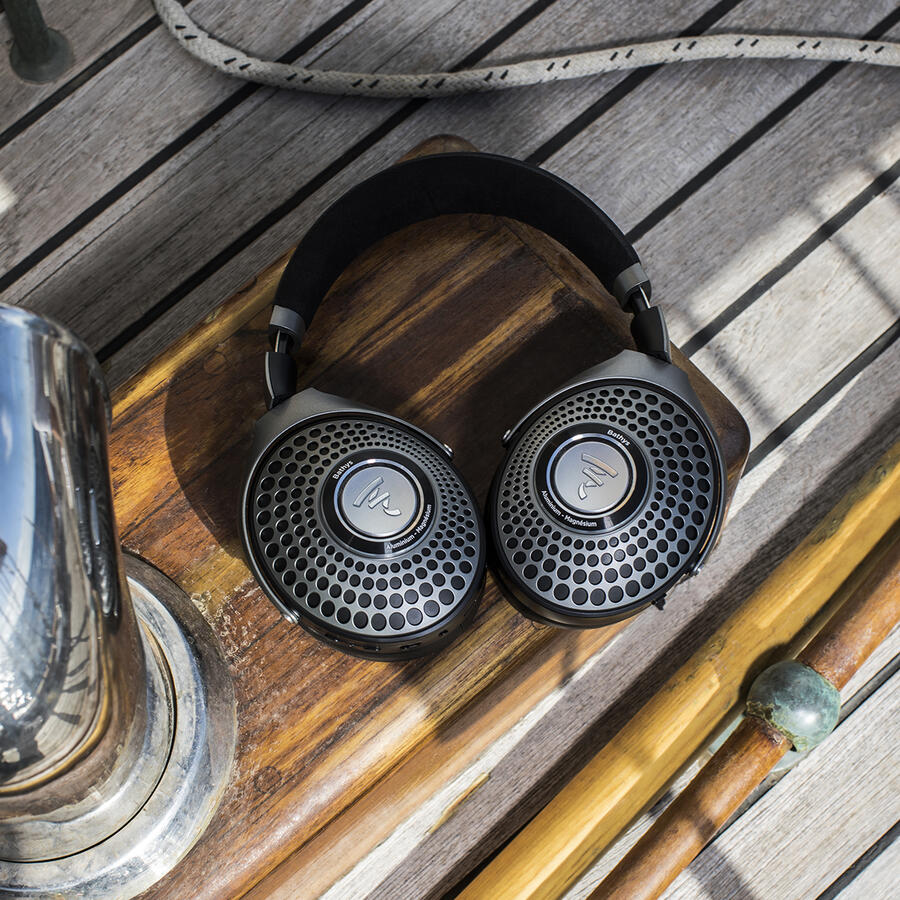 Focal Bathys Lifestyle2